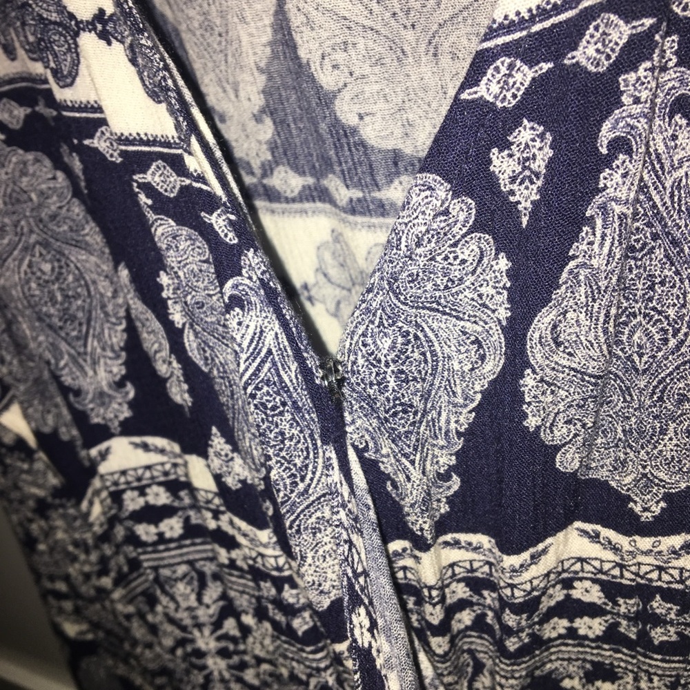 Tilly’s Patterned Romper - Picture 3 of 4